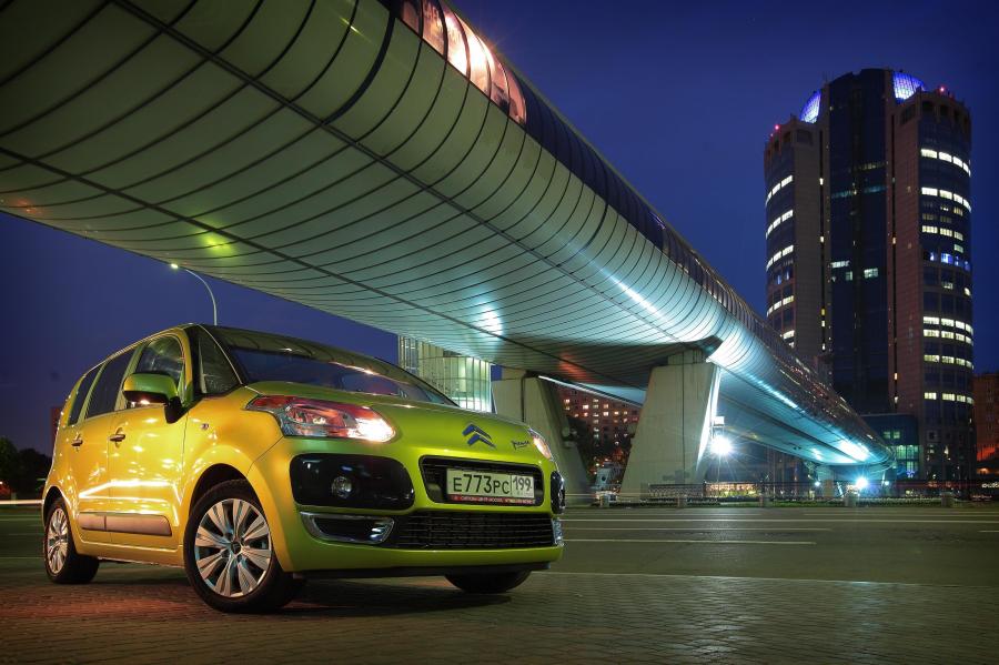  Citroen C3 Picasso 2009 года  (фото 115 из 242)